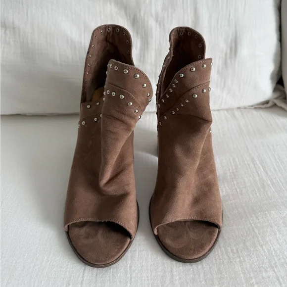 Y2K Report Brown Faux Suede & Studded Peep Toe High Heel Booties - Picture 2 of 7